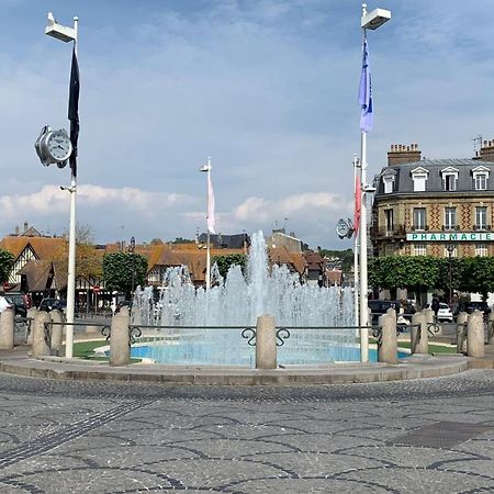 Nice 41 M With Balcony Near The Beach Deauville Luaran gambar