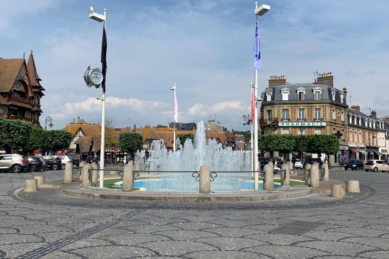 Nice 41 M With Balcony Near The Beach Deauville Luaran gambar