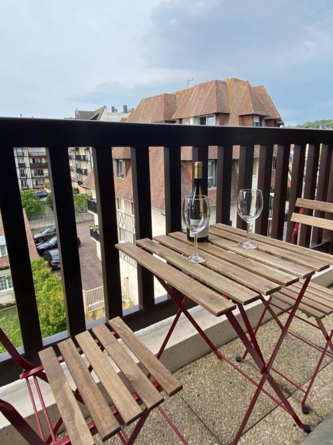 Nice 41 M With Balcony Near The Beach Deauville Luaran gambar