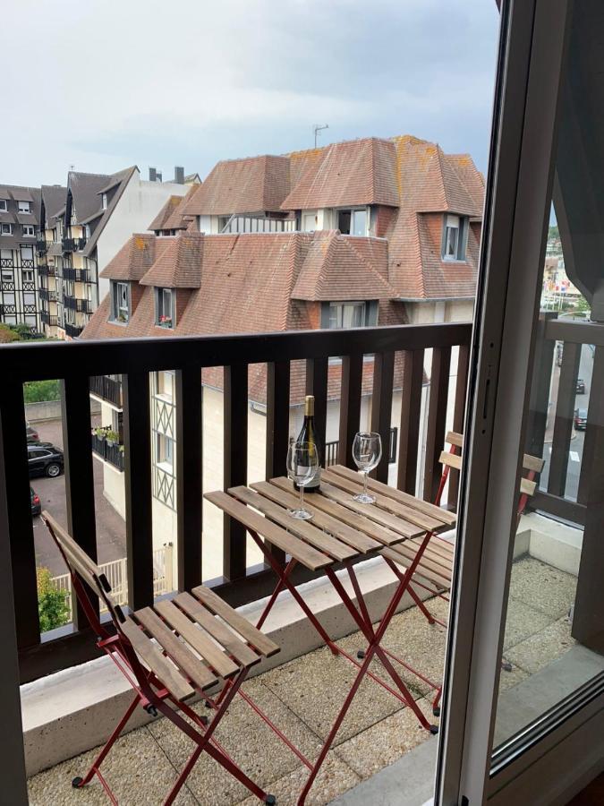 Nice 41 M With Balcony Near The Beach Deauville Luaran gambar