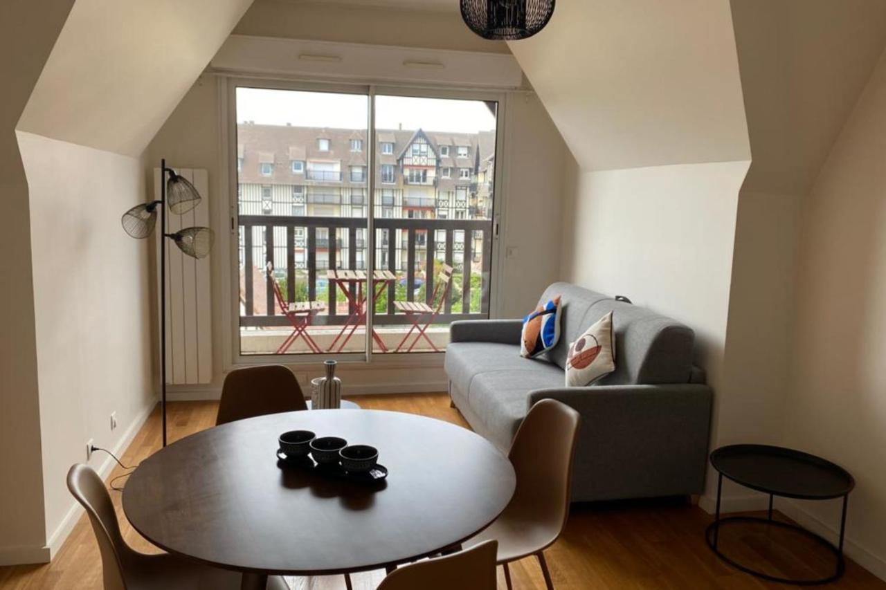 Nice 41 M With Balcony Near The Beach Deauville Luaran gambar